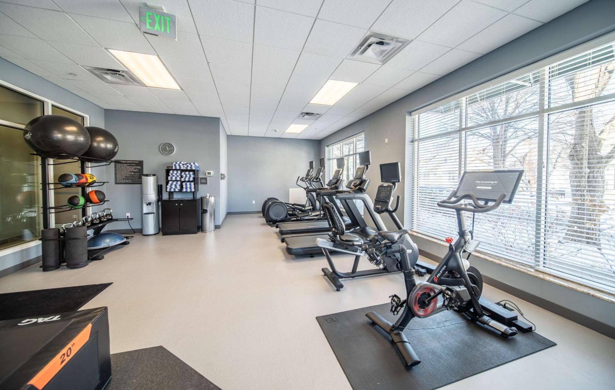 Homewood Suites By Hilton Rochester Mayo Clinic-St. Marys Campus Экстерьер фото